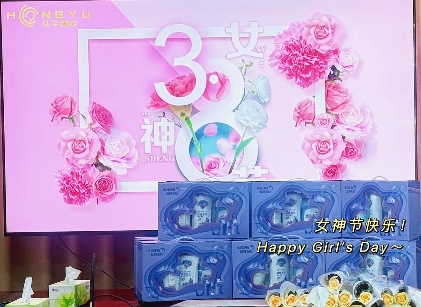 锂电“她”电流，驱动微米革新